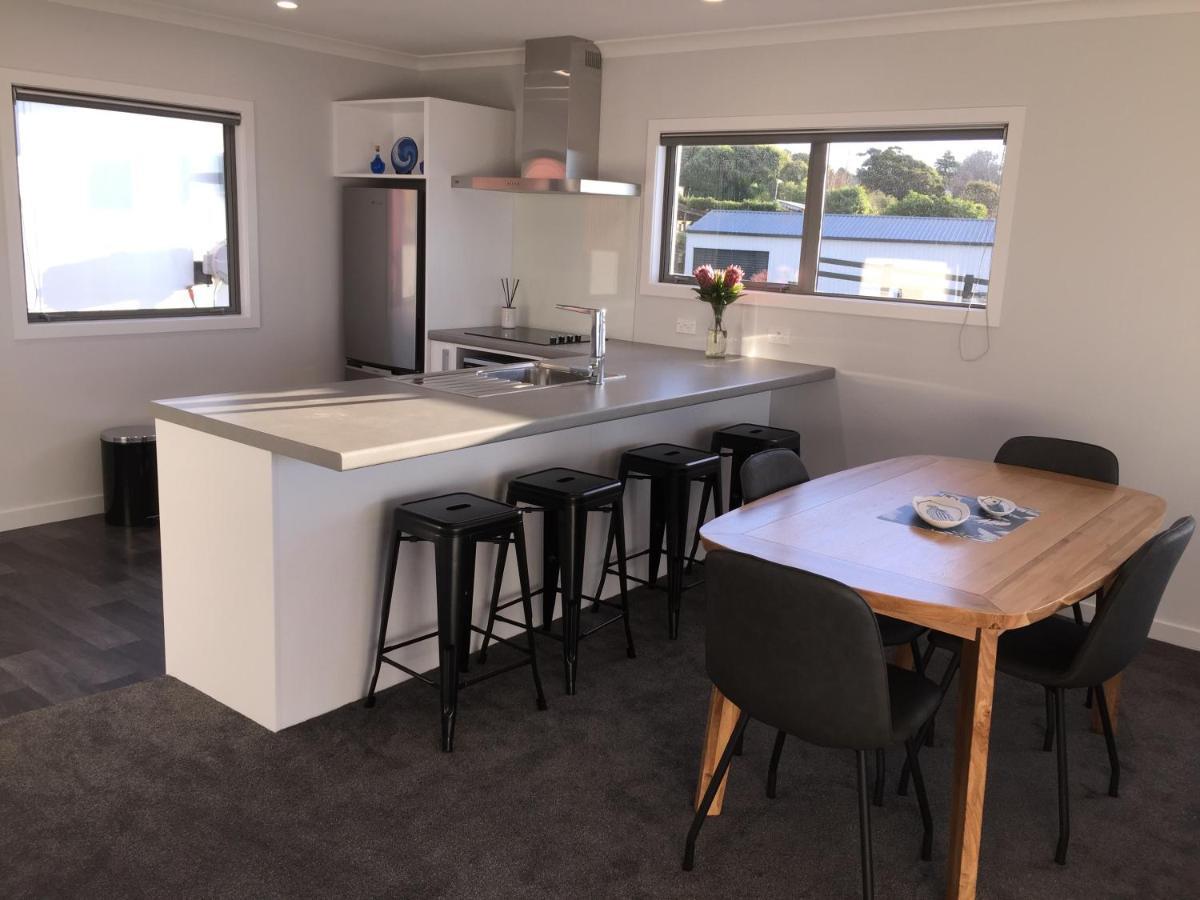 Kaka Point Views Apartment 1 Экстерьер фото